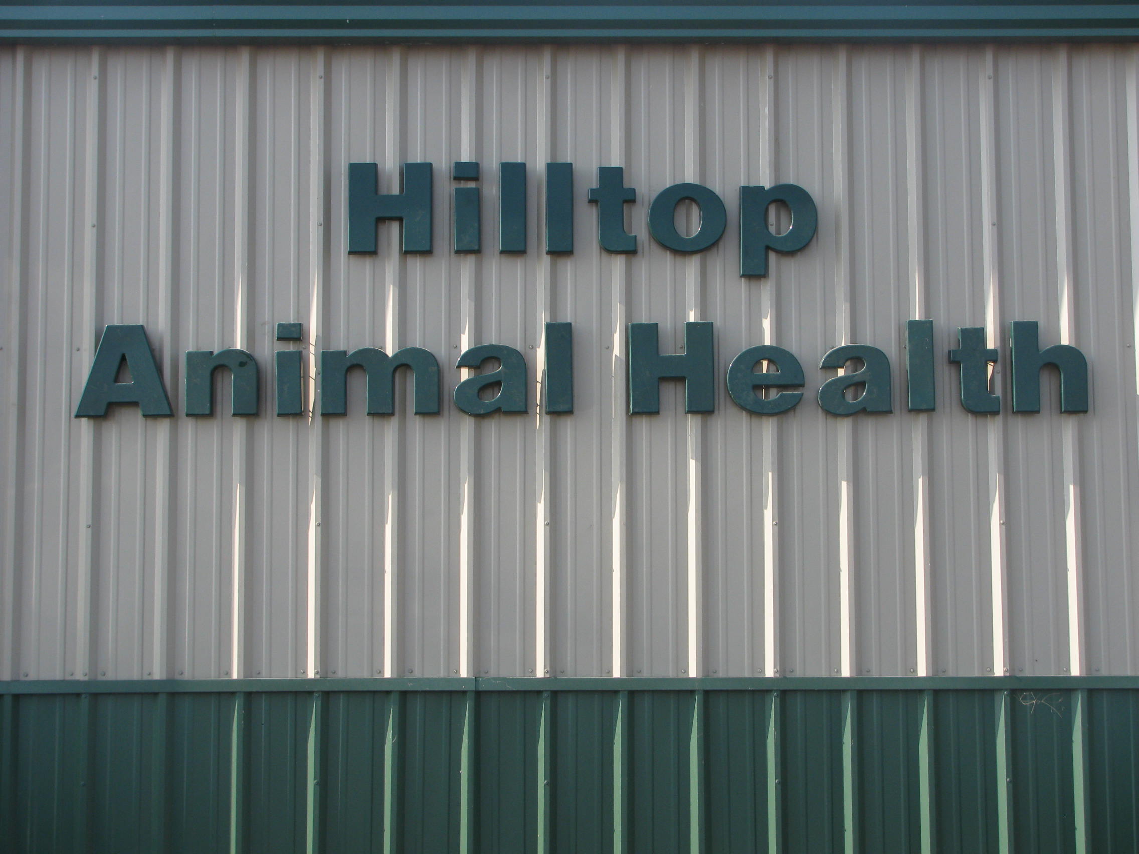 Hilltop Animal Health Veterinarian in Davis, OK US